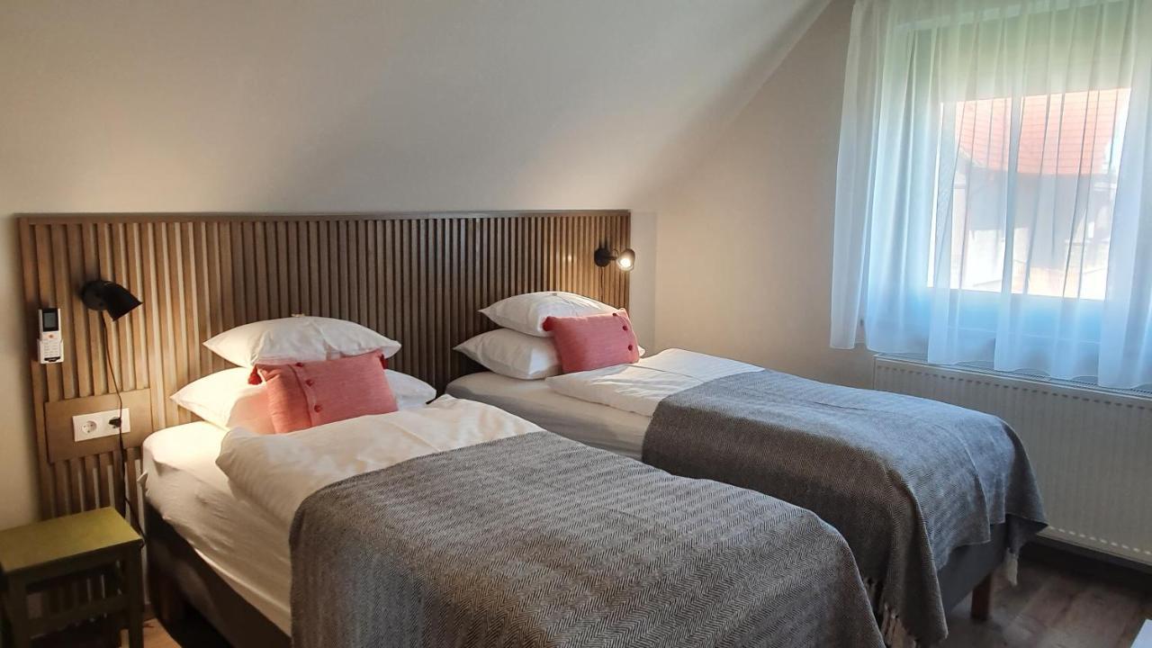 Relax Balaton Apartmanok Balatonfüred Екстериор снимка