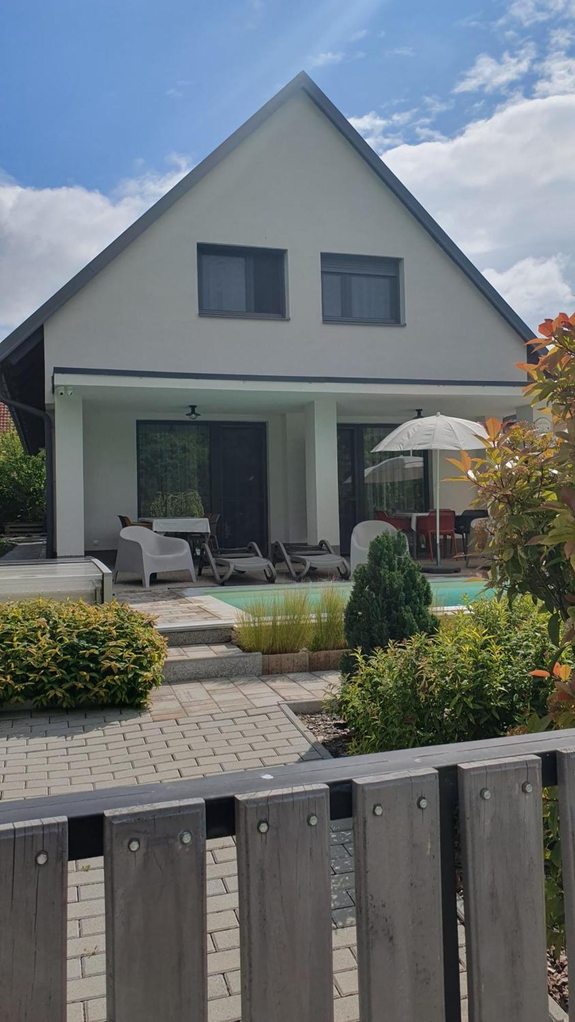 Relax Balaton Apartmanok Balatonfüred Екстериор снимка